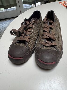 Converse Brown Textured Low-Top Sneakers with Pink Accent